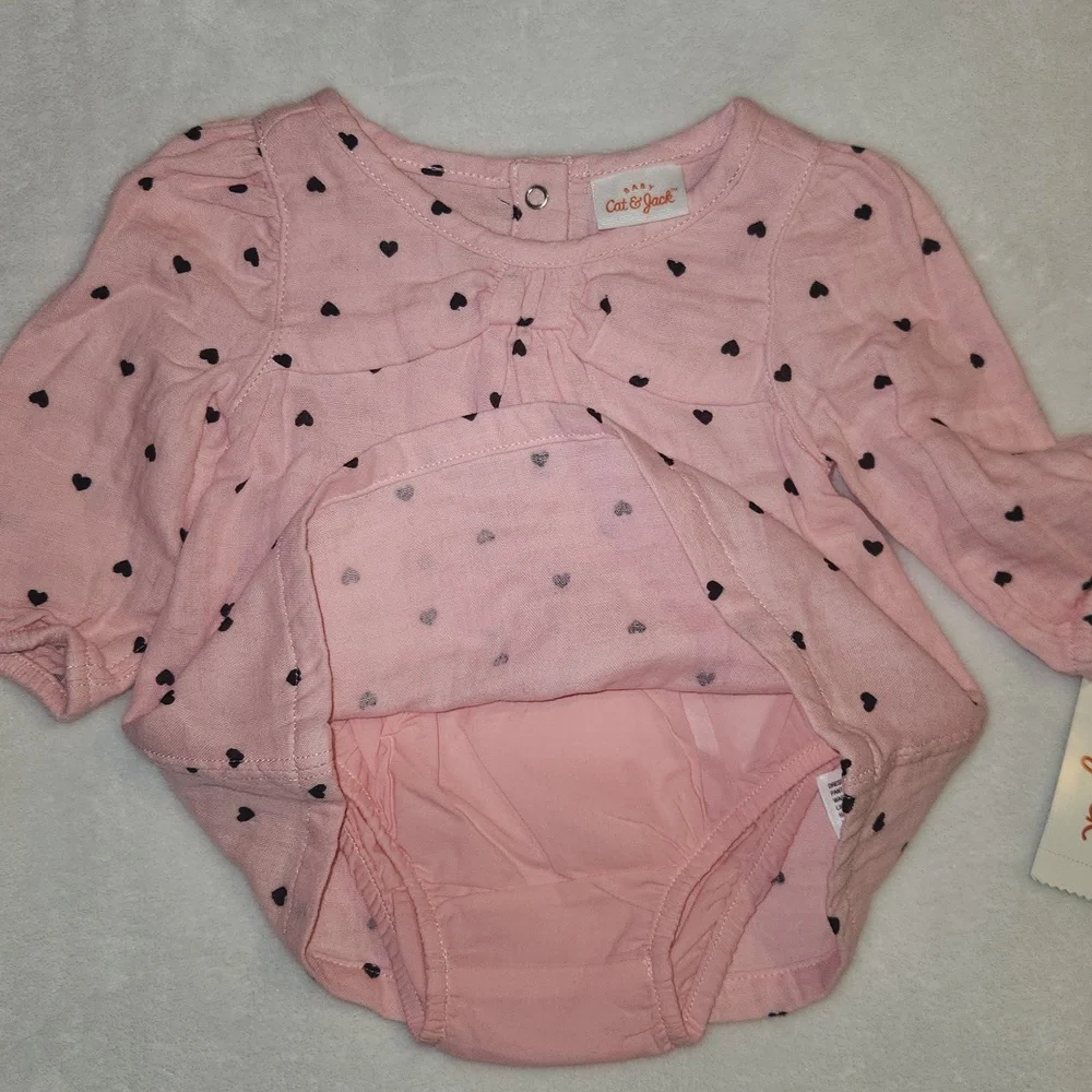 Cat & Jack, Carter's, New Born / 0-3, Baby Girl, Heart Valentine's Outfit Set